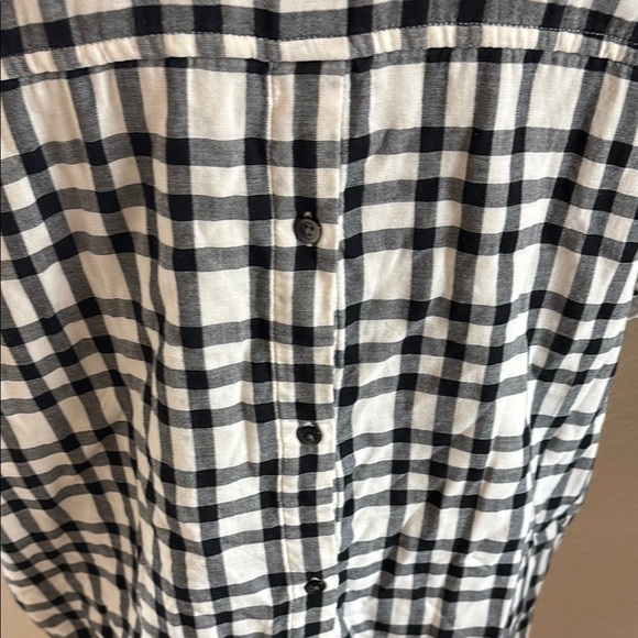 Madewell Courier Button-Back Shirt in Plaid With Polka Dot Cuff Sleeve - Picture 6 of 9